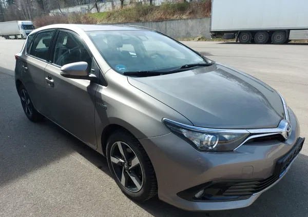 toyota dolnośląskie Toyota Auris cena 61500 przebieg: 56000, rok produkcji 2016 z Góra